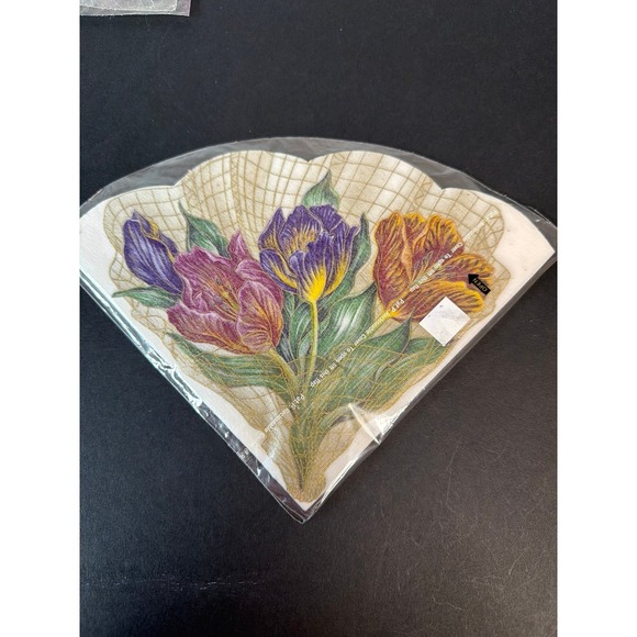 Nareg International Rice Paper Floral Flowers Bouquet Tissue Napkins 15 Count - Picture 2 of 4